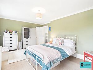 Bedroom- click for photo gallery